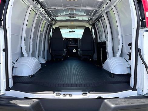 New 2026 Chevrolet Express 2500 w/ Driver Convenience Package RWD image 13