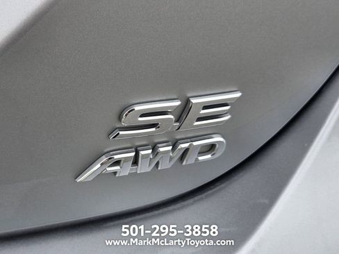 Used 2024 Toyota Camry SE w/ Cold Weather Package AWD/4WD image 13