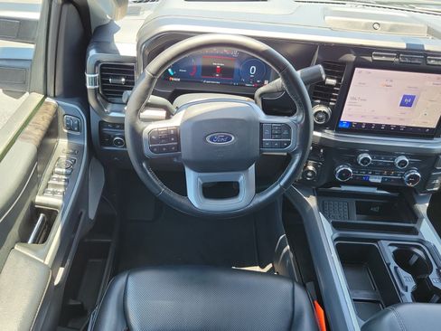 Used 2024 Ford F250 Lariat w/ Lariat Ultimate Package AWD/4WD image 16