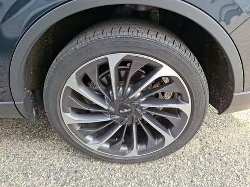 Used 2023 Lincoln Aviator Reserve w/ Equipment Group 201A AWD/4WD image 8
