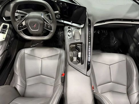 Used 2024 Chevrolet Corvette Stingray Coupe w/ 1LT RWD image 29