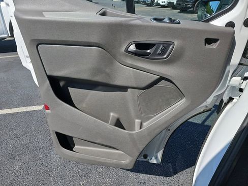 Used 2024 Ford Transit 350 XLT image 31