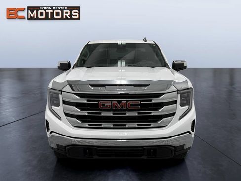 Used 2023 GMC Sierra 1500 SLE AWD/4WD image 8