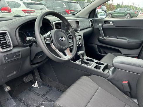 Used 2022 Kia Sportage LX image 12