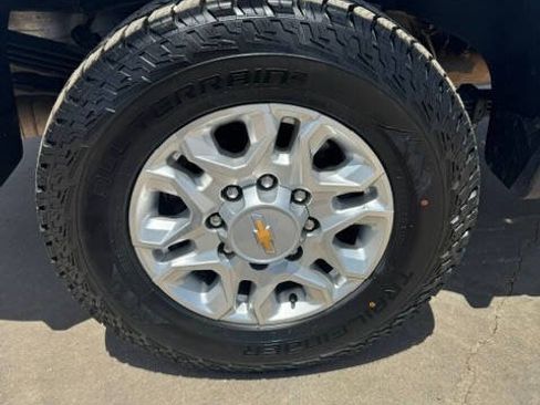 Used 2023 Chevrolet Silverado 2500 LTZ w/ Gooseneck/5TH Wheel Package AWD/4WD image 36