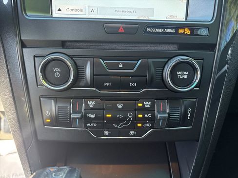 Used 2017 Ford Explorer XLT w/ Equipment Group 201A image 31