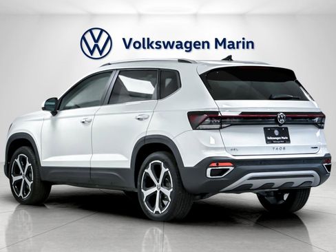 New 2026 Volkswagen Taos SEL image 3
