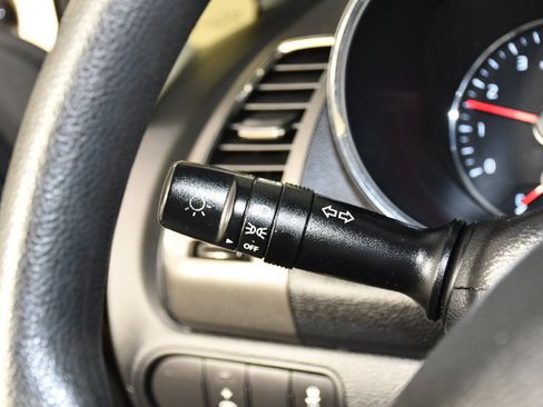 Used 2018 Kia Forte LX image 22