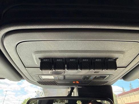 Used 2023 Ford Bronco Wildtrak AWD/4WD image 34