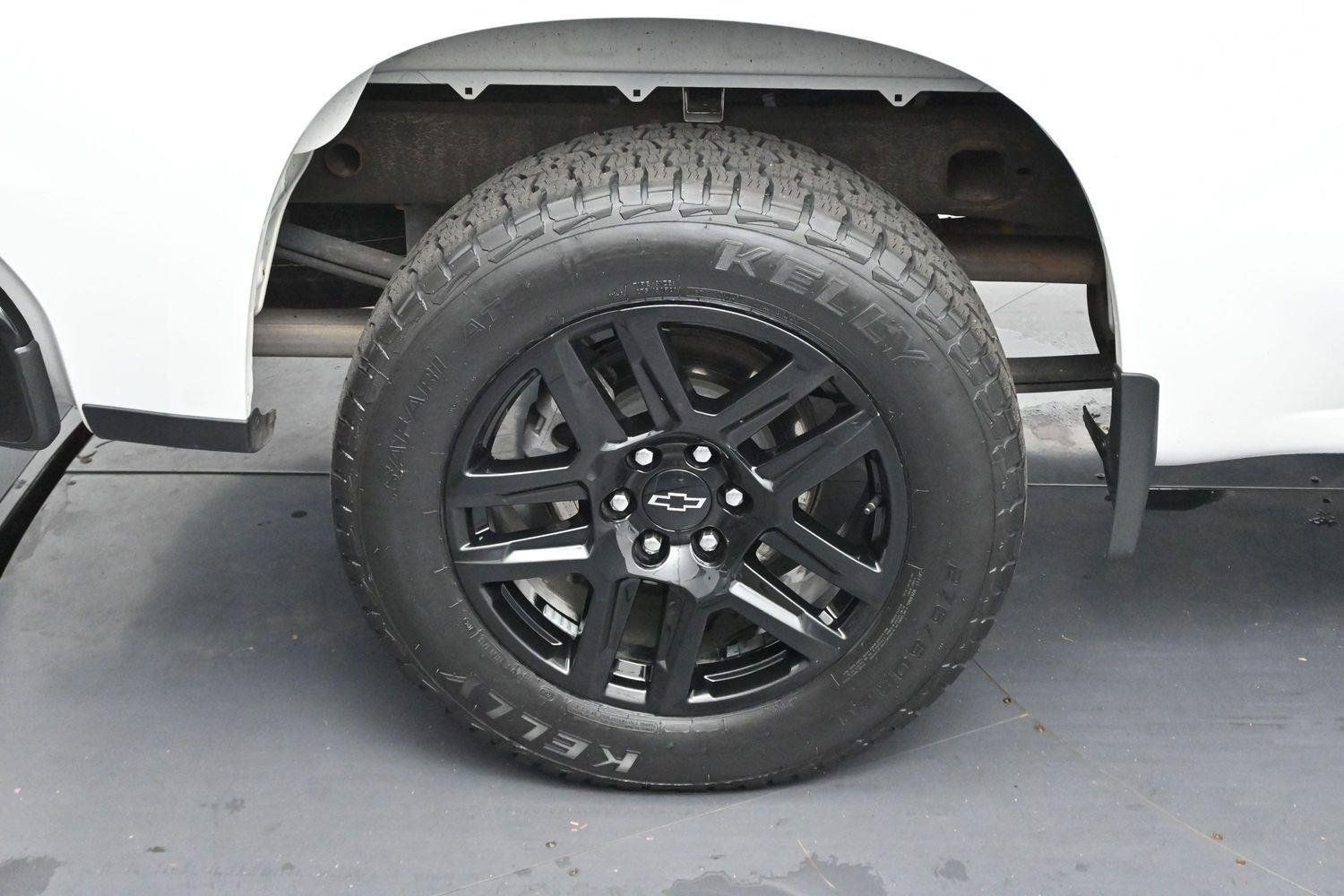 Used 2023 Chevrolet Silverado 1500 RST w/ Z71 Off-Road Package AWD/4WD image 33