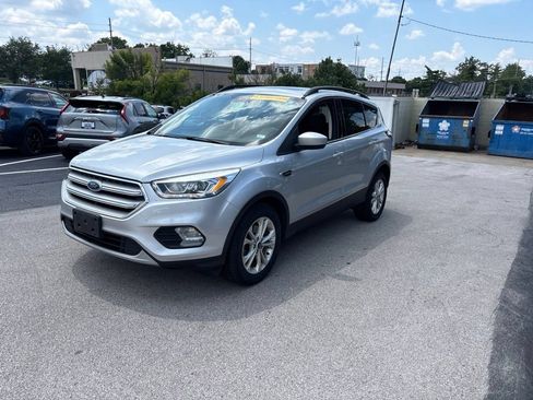 Used 2018 Ford Escape SEL FWD image 5