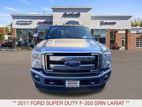 Used 2011 Ford F350 Lariat w/ Lariat Interior Pkg image 3