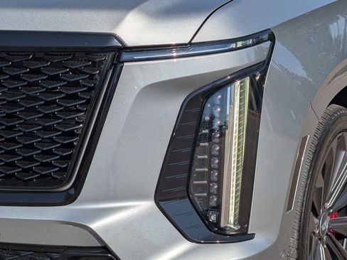 Certified 2025 Cadillac Escalade V AWD/4WD image 8