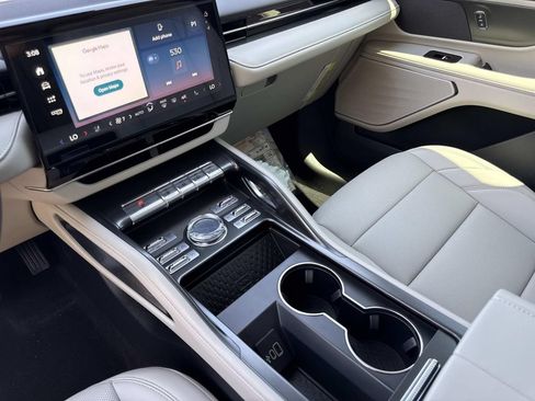 New 2026 Lincoln Nautilus Premier AWD/4WD image 25
