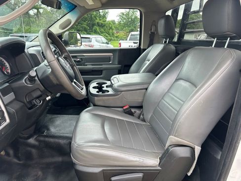 Used 2018 RAM 3500 Tradesman w/ Chrome Appearance Group AWD/4WD image 8