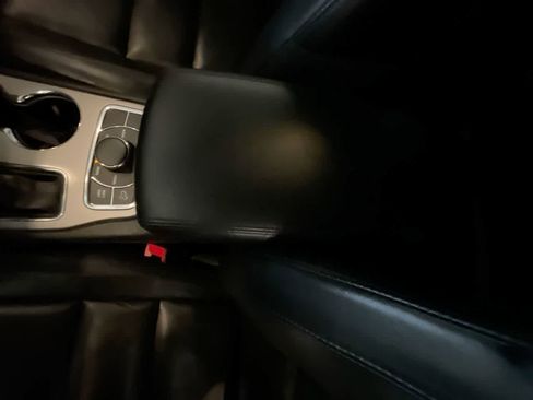 Used 2022 Jeep Grand Cherokee Limited image 21