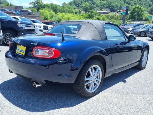 Used 2012 MAZDA MX-5 Miata Sport w/ Convenience Pkg RWD image 8