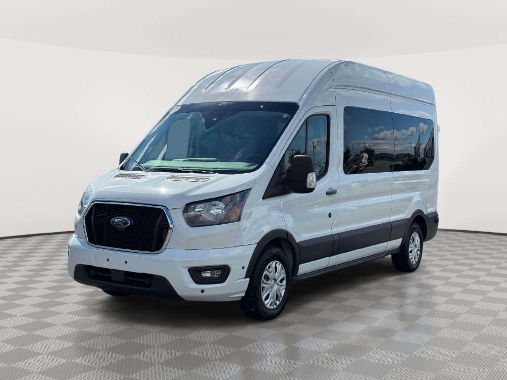 Used 2024 Ford Transit 350 XLT RWD image 3