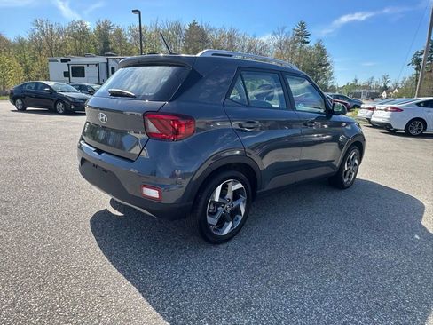 Used 2025 Hyundai Venue SEL FWD image 5