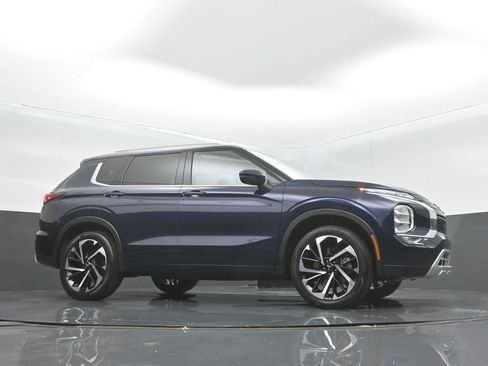 Used 2024 Mitsubishi Outlander SEL image 29