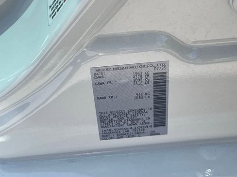 Used 2025 Nissan Altima 2.5 SV image 15