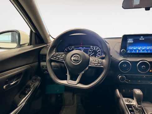 Used 2024 Nissan Sentra SV image 13