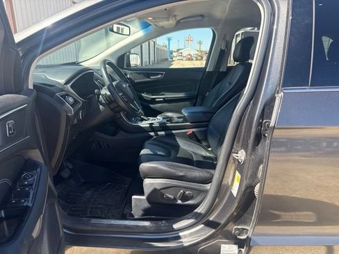Used 2016 Ford Edge Titanium w/ Technology Package AWD/4WD image 3