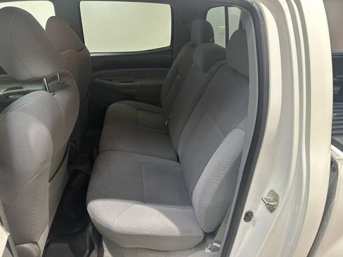 Used 2010 Toyota Tacoma 4x4 Double Cab w/ TRD Off-Road Pkg image 11