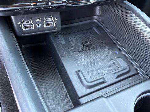 Used 2023 Dodge Durango R/T RWD image 27