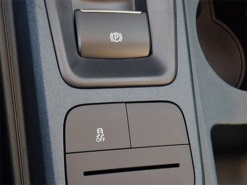 New 2025 Ford Maverick XLT w/ Equipment Group 301A image 16