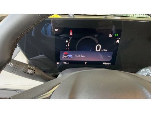 Used 2024 Buick Encore GX Sport Touring w/ Black Roof Package image 10