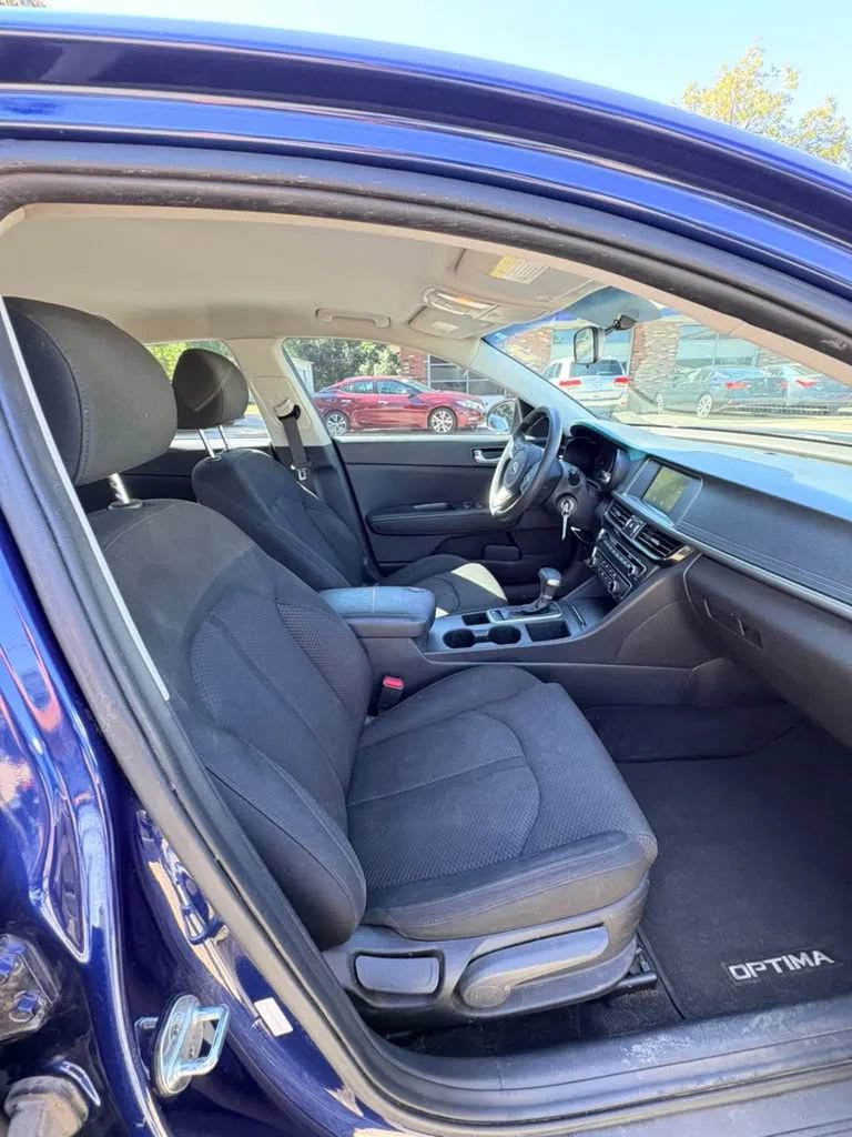 Used 2018 Kia Optima LX FWD image 16