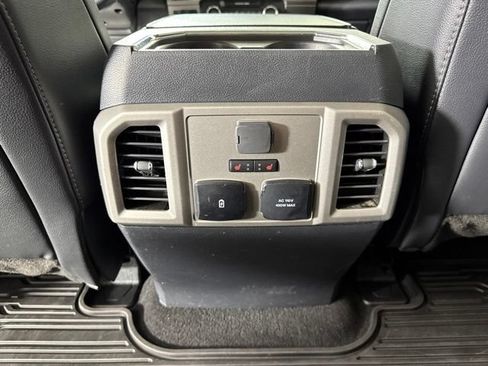 Certified 2022 Ford F250 Lariat w/ Black Appearance Package AWD/4WD image 13
