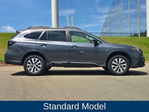 Used 2021 Subaru Outback Premium AWD/4WD image 2