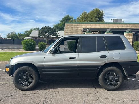 Used 1999 Toyota RAV4 2WD 4-Door w/ Value Pkg 1 image 11