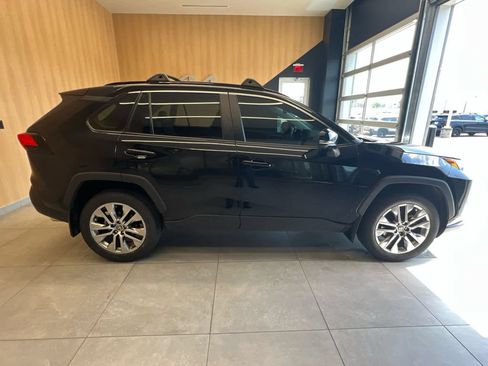 Used 2024 Toyota RAV4 XLE Premium FWD image 5