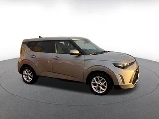 Used 2025 Kia Soul LX w/ LX Technology Package video 2
