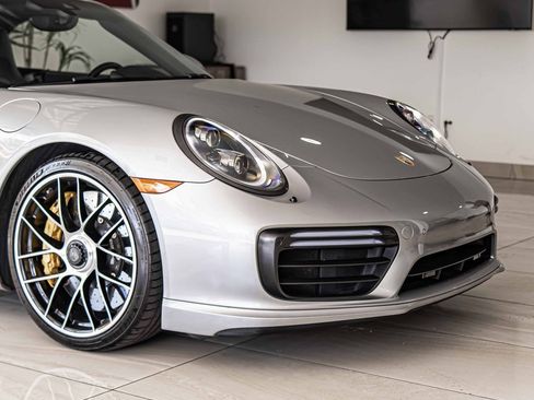 Used 2017 Porsche 911 Turbo S image 3