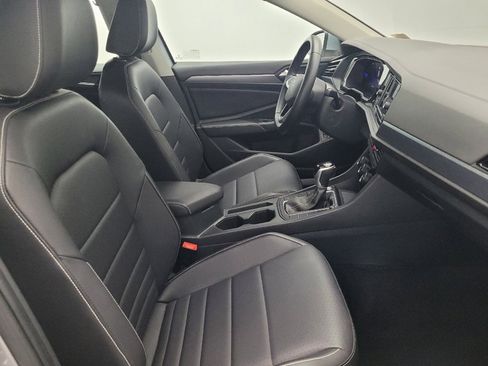 Used 2024 Volkswagen Jetta SE image 21