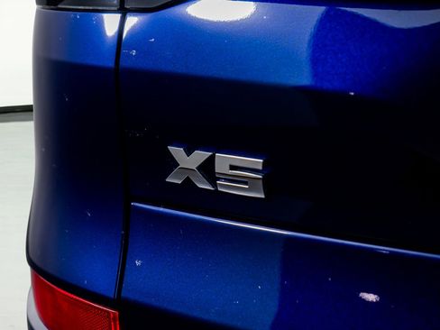 Used 2025 BMW X5 M60i w/ Premium Essential Package image 14