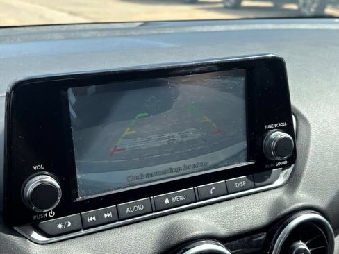 Used 2025 Nissan Sentra S FWD image 22