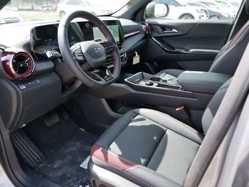 New 2026 Chevrolet Equinox RS w/ Safety and Technology Package AWD/4WD image 11