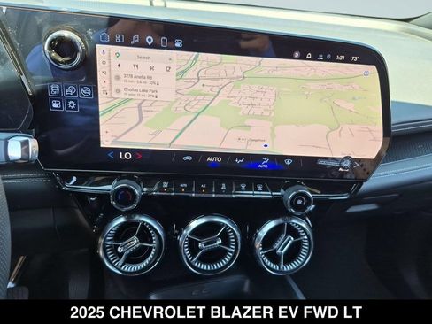 Used 2025 Chevrolet Blazer EV LT FWD image 26