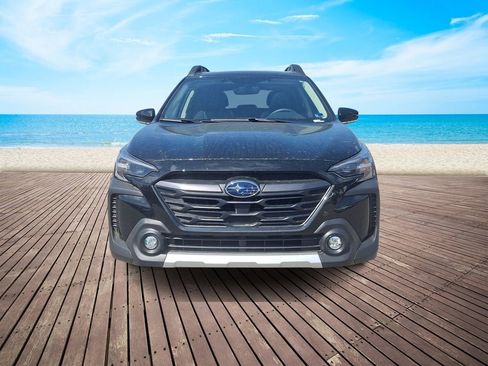 Used 2025 Subaru Outback Limited AWD/4WD image 2