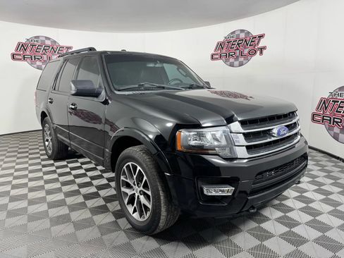 Used 2017 Ford Expedition XLT w/ Equipment Group 202A image 9