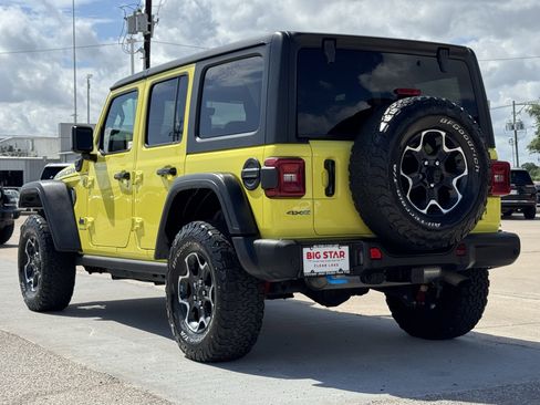 Used 2023 Jeep Wrangler Unlimited Rubicon 4xe w/ Steel Bumper Group AWD/4WD image 9