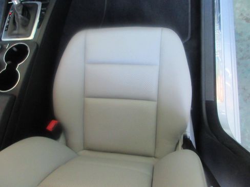 Used 2013 Mercedes-Benz C 350 Sport image 27