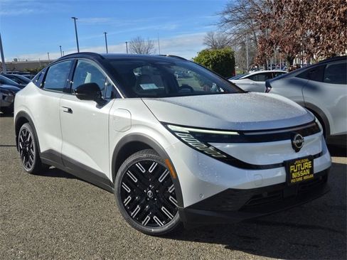 New 2026 Nissan Leaf Platinum+ image 1