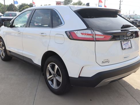 Used 2024 Ford Edge SEL w/ Convenience Package AWD/4WD image 7