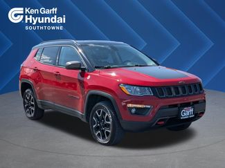 Used 2019 Jeep Compass Trailhawk w/ Cold Weather Group image 1